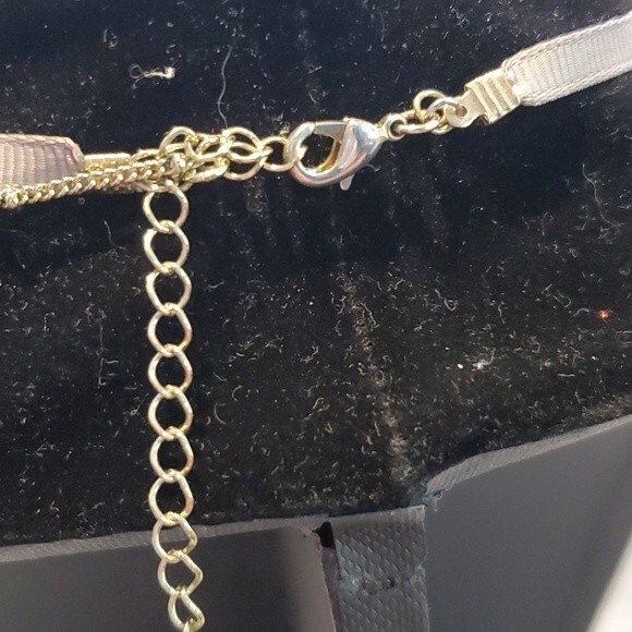 Rhinestone Ribbon Chain Necklace‎ - Picture 3 of 6
